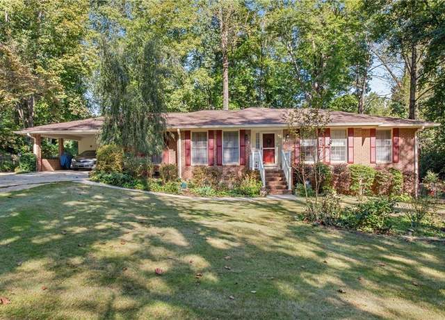 Property at 4535 Forest Green Dr, Sugar Hill, GA 30518, 4 beds, 4 baths