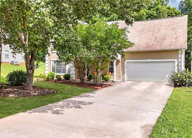 Property at 3358 North Ct, Ellenwood, GA 30294, 3 beds, 2.5 baths