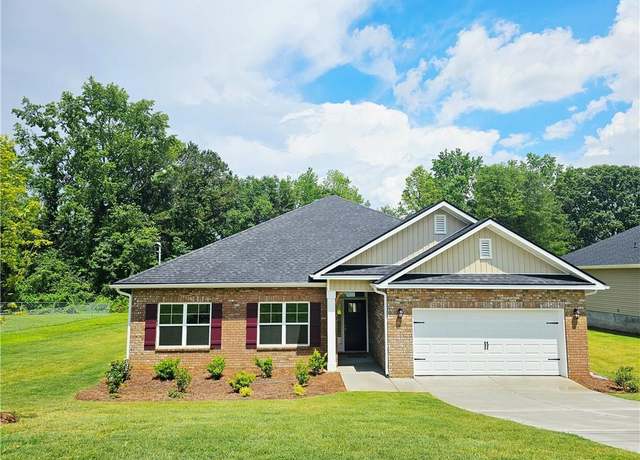 Property at 112 Scarlett Place Dr, Bowdon, GA 30108, 4 beds, 3 baths
