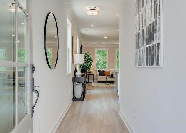 Property at 320 Marigold Way, Woodstock, GA 30188, 3 beds, 2.5 baths