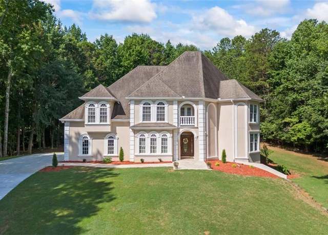 Property at 1052 Antrim Glen Dr, Hoschton, GA 30548, 6 beds, 5.5 baths