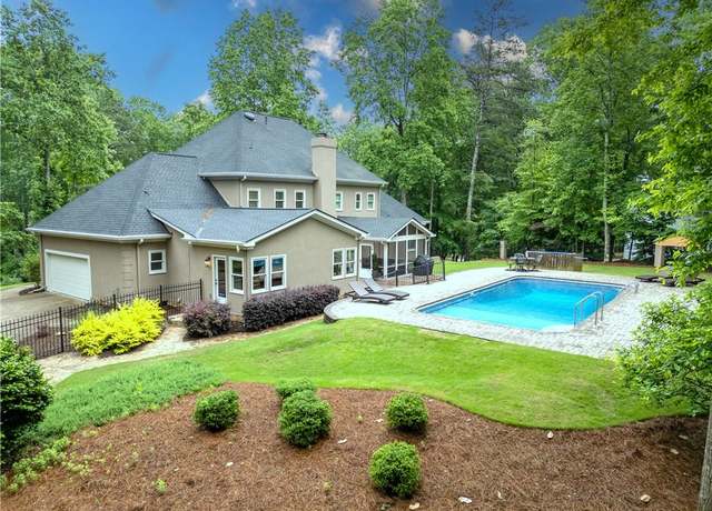 Property at 9950 Farmbrook Ln, Johns Creek, GA 30022, 5 beds, 4.5 baths
