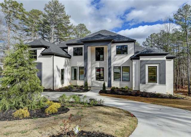 Property at 4090 Sandy Lake Dr, Lithonia, GA 30038, 6 beds, 4 baths
