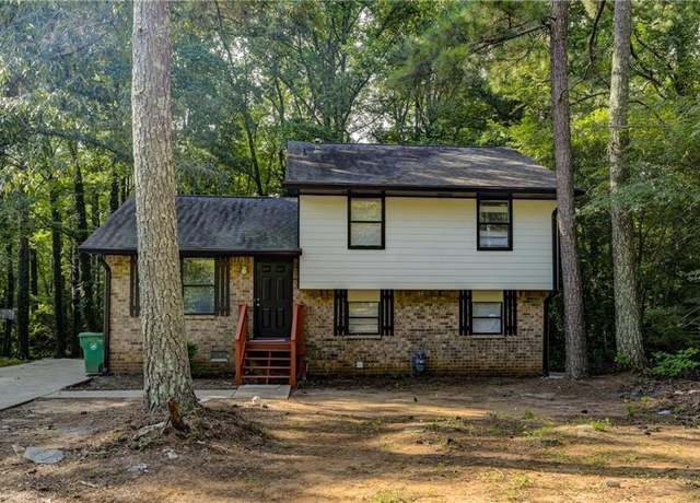 Property at 4342 Lincolndale Dr, Ellenwood, GA 30294, 3 beds, 2.5 baths