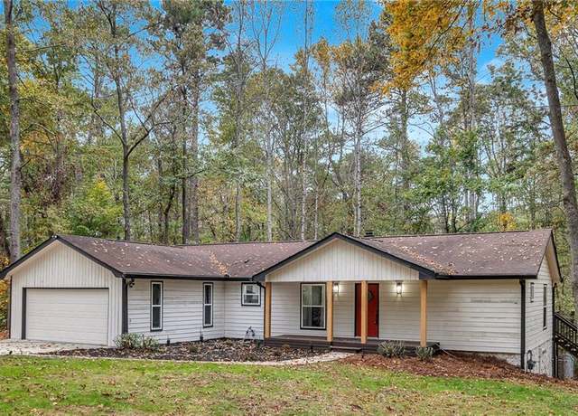 Property at 6881 Hickory Hollow Dr, Douglasville, GA 30135, 4 beds, 2 baths