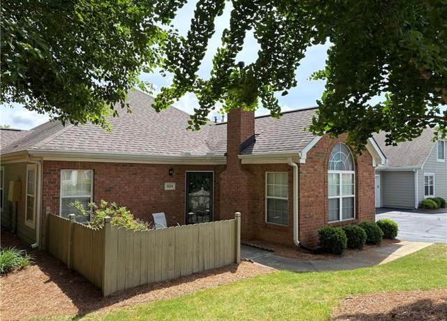 Property at 3024 Orchard Ridge Cir, Duluth, GA 30096, 2 beds, 2 baths