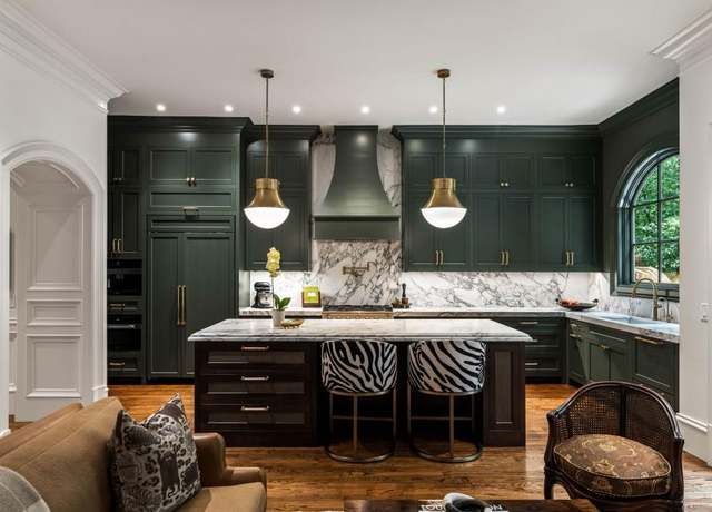 Property at 39 W Wesley Rd NW #5, Atlanta, GA 30305, 4 beds, 4.5 baths