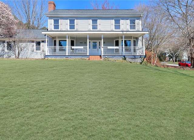 Property at 1294 Summit Chase Dr, Snellville, GA 30078, 4 beds, 2.5 baths
