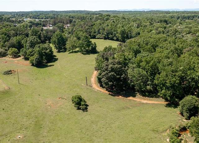 Property at 7950 Waldrip Rd, Gainesville, GA 30506