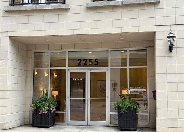 Property at 2255 Peachtree Rd NE #322, Atlanta, GA 30309, 1 bed, 1.5 baths