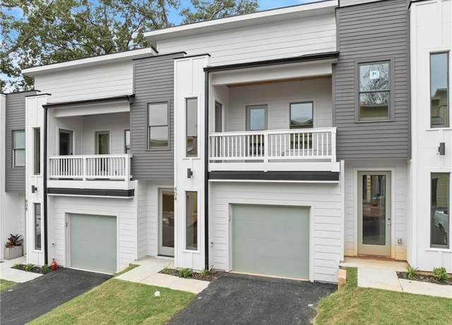 Property at 372 Forrest Ave, Gainesville, GA 30501, 3 beds, 2.5 baths