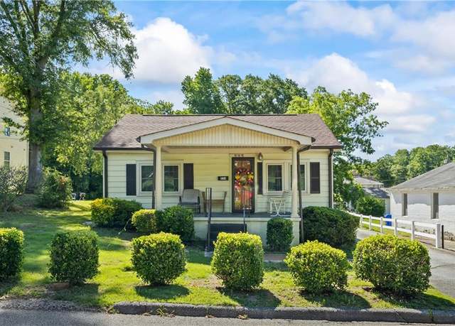 Property at 954 Bryant St SW, Conyers, GA 30012, 3 beds, 2 baths