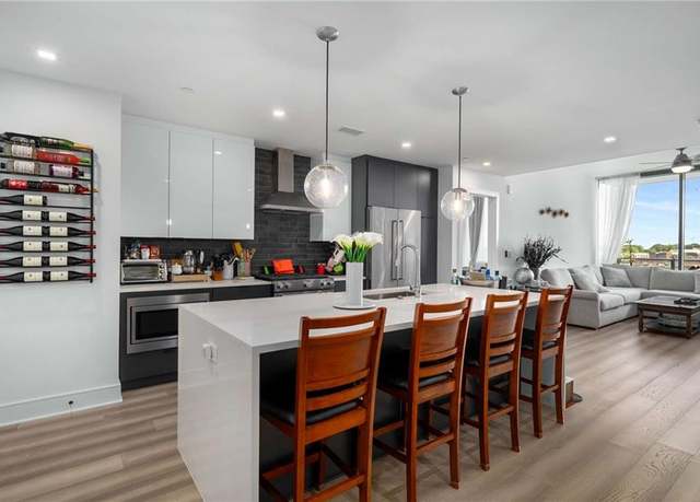 Property at 788 W Marietta St NW #308, Atlanta, GA 30318, 2 beds, 2 baths