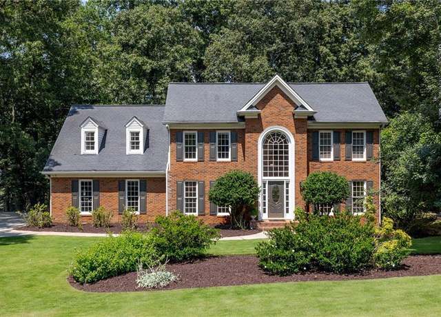 Property at 3195 Waters Mill Dr, Alpharetta, GA 30022, 5 beds, 3.5 baths