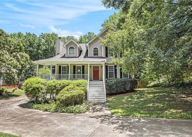 Property at 7190 Pinecrest Dr, Douglasville, GA 30134, 4 beds, 2.5 baths