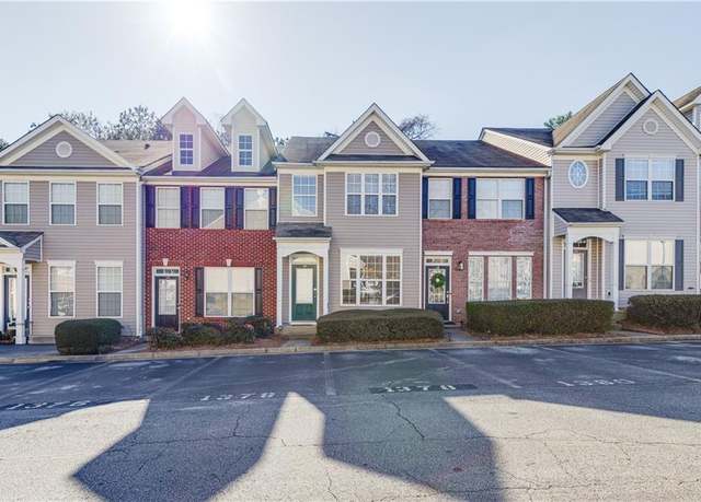 Property at 1378 Penhurst Dr, Lawrenceville, GA 30043, 2 beds, 2.5 baths