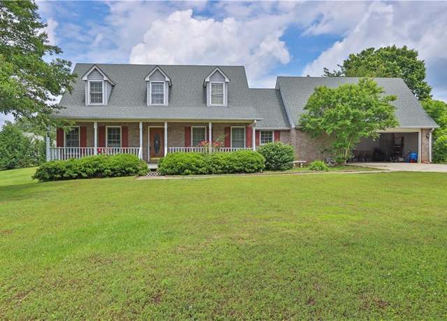 Property at 3646 Brown Well Ct, Gainesville, GA 30504, 4 beds, 3.5 baths