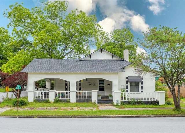 Property at 229 Slate St, Rockmart, GA 30153, 3 beds, 1.5 baths