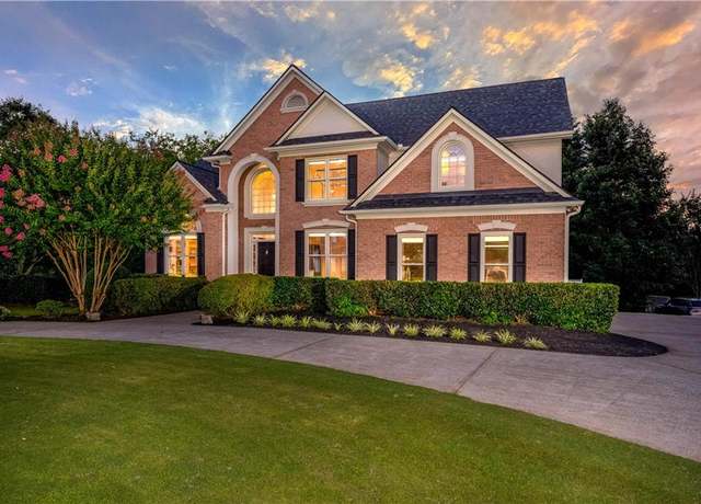 Property at 801 Windsor Rdg, Canton, GA 30115, 7 beds, 4 baths