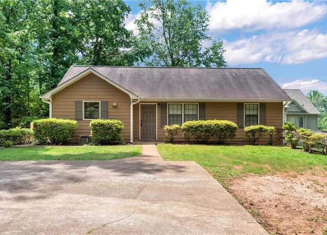 Property at 166 Walnut Cv, Dawsonville, GA 30534, 3 beds, 2 baths