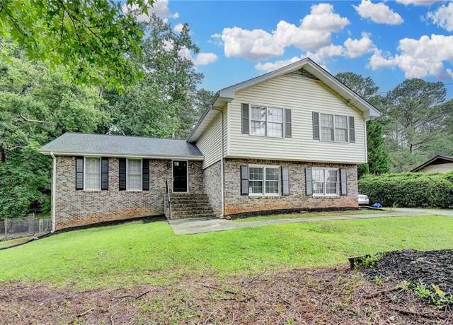 Property at 4444 Lisa Way NW, Lilburn, GA 30047, 4 beds, 2.5 baths