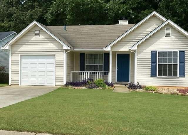 Property at 469 Village Cir, Stockbridge, GA 30281, 3 beds, 2 baths