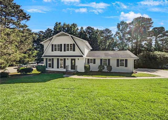 Property at 3188 Village Glen Dr, Snellville, GA 30039, 3 beds, 2.5 baths
