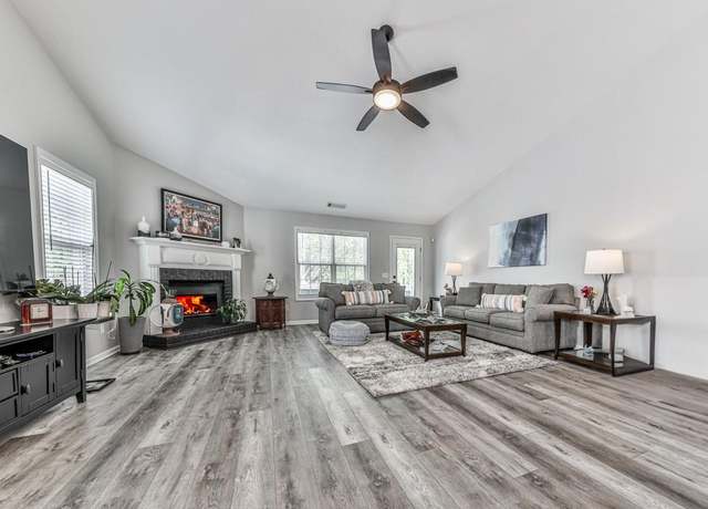 Property at 305 Nobleman Way, Canton, GA 30114, 4 beds, 3 baths