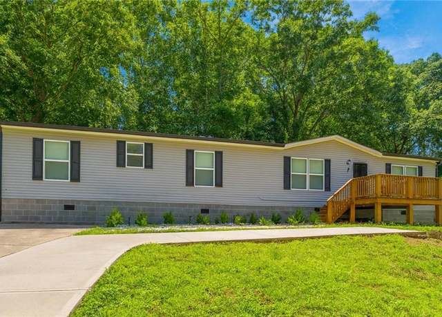 Property at 55 Forest Rd, Stockbridge, GA 30281, 3 beds, 2 baths