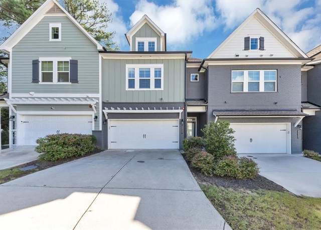 Property at 2559 Oakbourne Ln, Smyrna, GA 30080, 3 beds, 2.5 baths