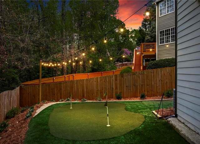 Property at 2015 Chelton Way SE, Smyrna, GA 30080, 4 beds, 3.5 baths