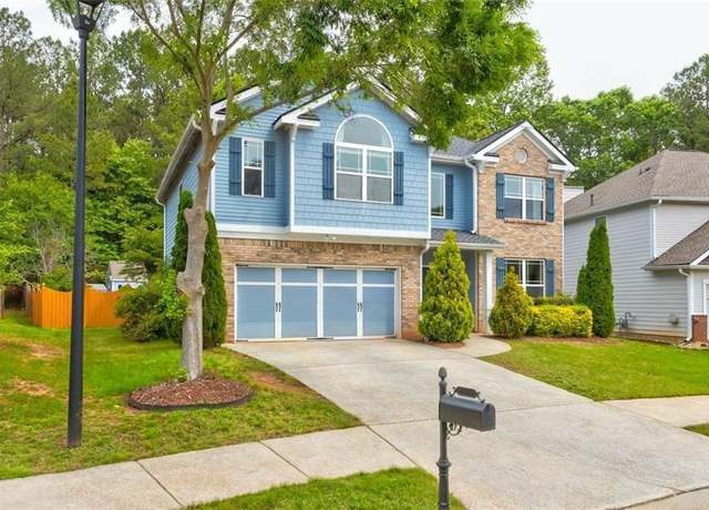 Property at 133 Parkway Dr, Fairburn, GA 30213, 4 beds, 2.5 baths