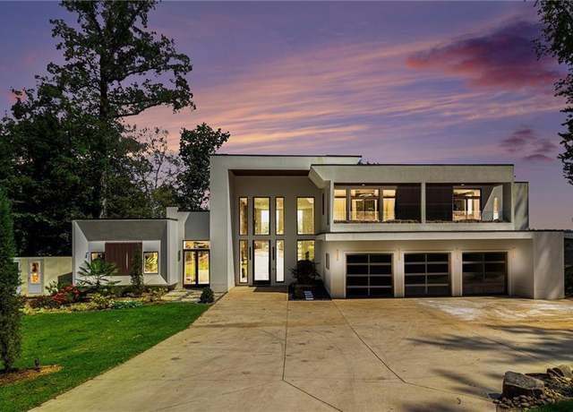 Property at 2730 Emerald Dr, Jonesboro, GA 30236, 7 beds, 7 baths