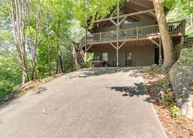 Property at 223 Novena Ct, Ellijay, GA 30540, 3 beds, 2 baths