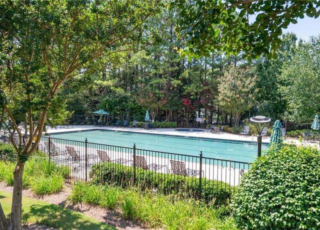 Property at 4003 Maple Ridge Ln NW, Acworth, GA 30101, 3 beds, 2.5 baths