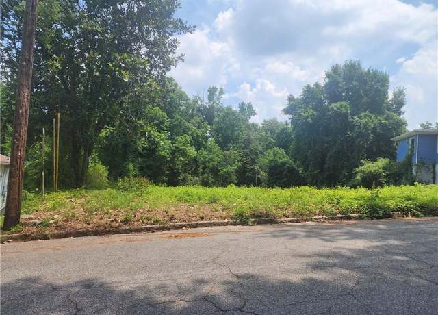 Property at 2782 Mango Cir NW, Atlanta, GA 30318