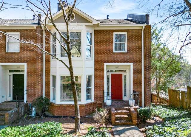 Property at 1087 High Point Dr NE, Atlanta, GA 30306, 2 beds, 2.5 baths
