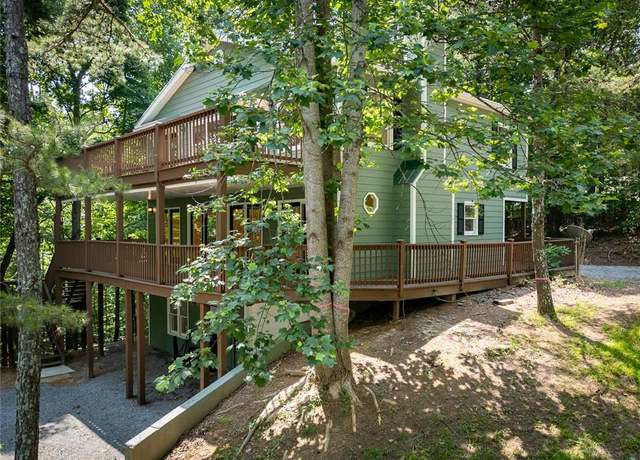 Property at 104 Scott Dr, Ellijay, GA 30540, 4 beds, 4 baths