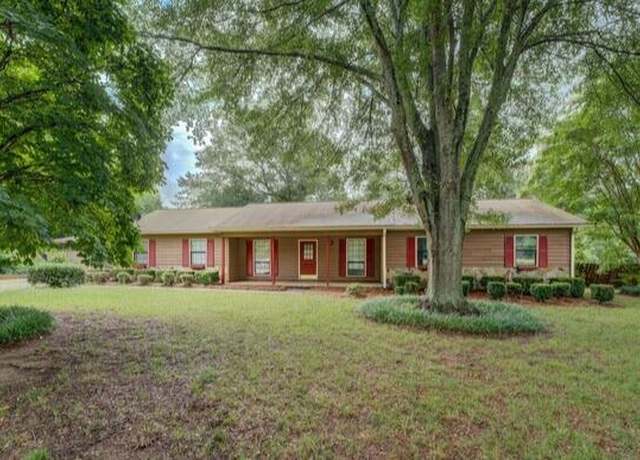 Property at 95 Dixie Trl, Covington, GA 30014, 3 beds, 2 baths