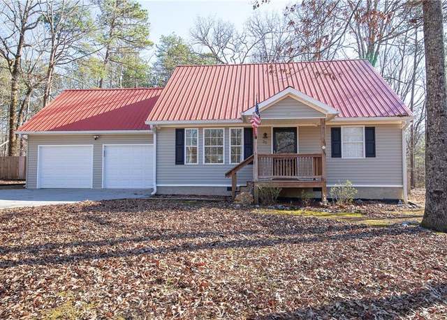 Property at 32 Cantrell Ln NW, Cartersville, GA 30120, 3 beds, 2.5 baths