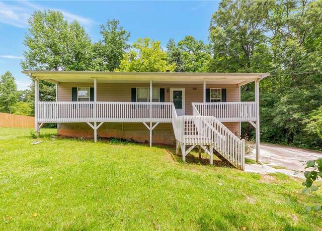 Property at 400 Rustin Dr, Dallas, GA 30157, 3 beds, 2 baths
