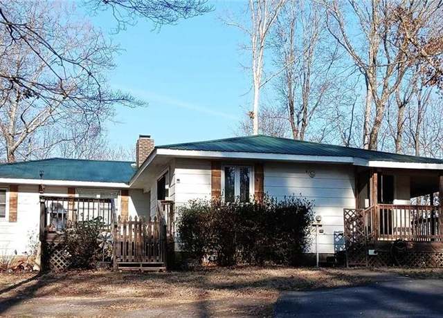 Property at 278 Pratten Dr, Cleveland, GA 30528, 3 beds, 2 baths