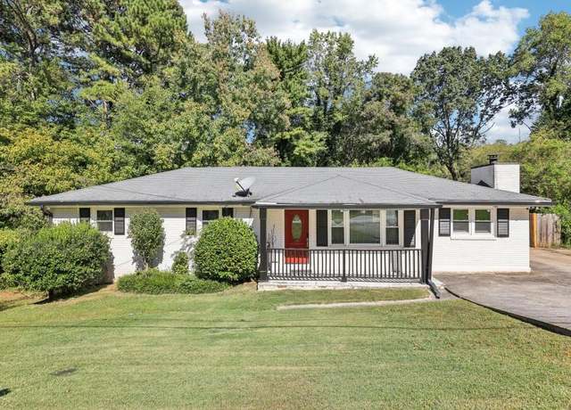 Property at 100 Charlotte Dr SW, Mableton, GA 30126, 3 beds, 3 baths