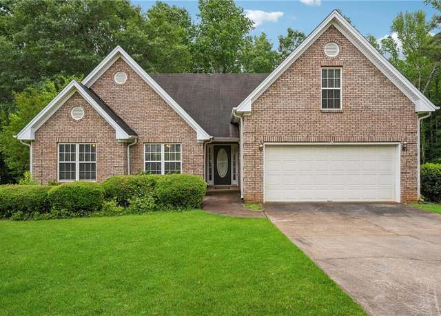 Property at 605 Pebble Blvd, Covington, GA 30016, 4 beds, 3 baths