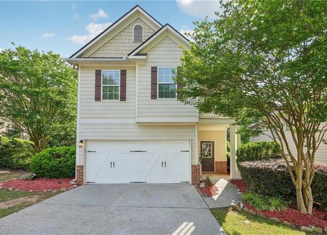 Property at 6071 Apple Grove Rd, Buford, GA 30519, 3 beds, 2.5 baths
