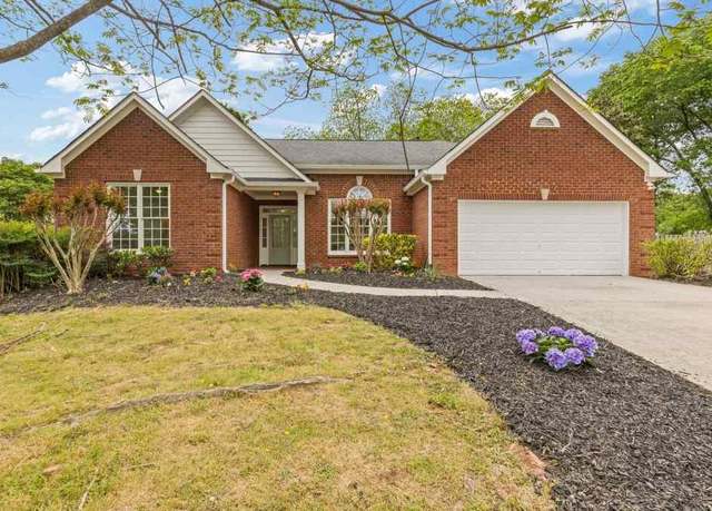 Property at 3325 Woodside Cir, Alpharetta, GA 30004, 3 beds, 2.5 baths