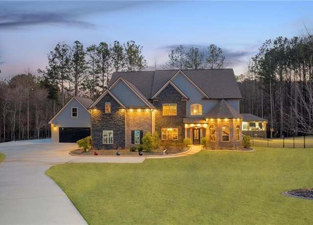 Property at 149 Avalon Way, Sharpsburg, GA 30277, 5 beds, 5.5 baths