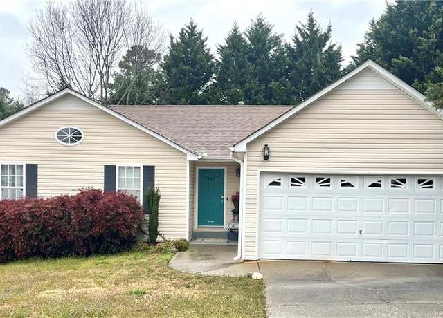 Property at 413 Remington Ct, Villa Rica, GA 30180, 3 beds, 2 baths