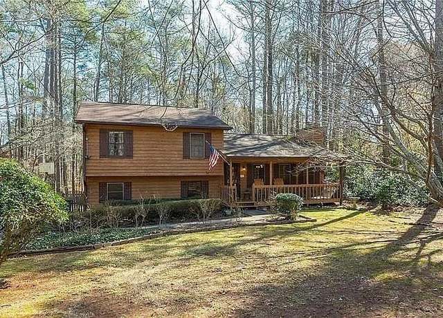 Property at 170 Beatrice St, Dallas, GA 30157, 3 beds, 2 baths