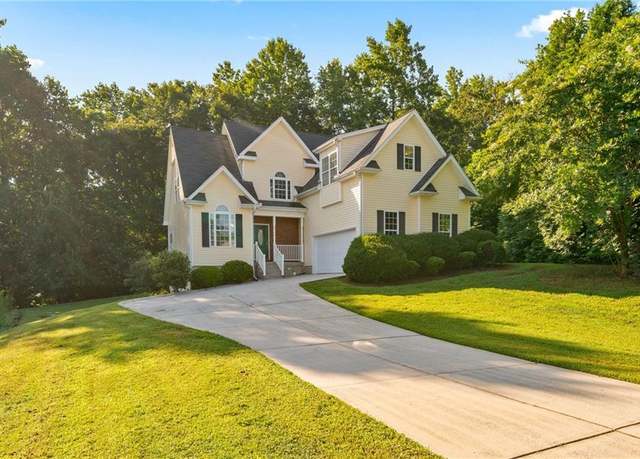 Property at 4284 Mountain Ridge Rd, Gainesville, GA 30506, 4 beds, 2.5 baths